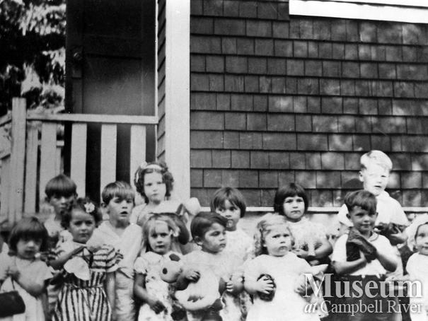 Group of Quadra Island school children