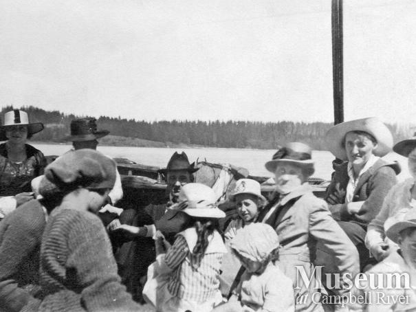 Group on board the Quathiaski No. 10