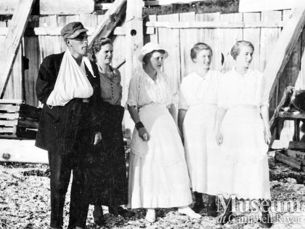 Group of Cortes Island settlers