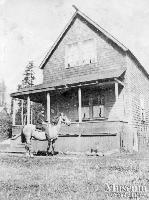 Alfred Joyce on his horse, Cayuse