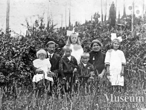 Alfred Luoma Family, Granite Bay, Quadra Island