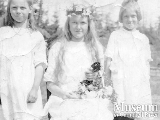 May Day celebrations on Quadra Island, 1922