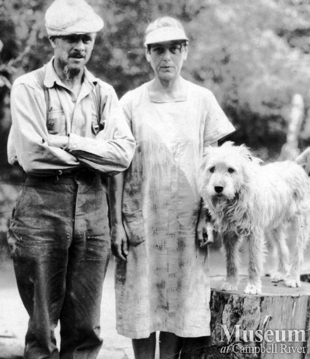 Jim and Laurette Stanton with dog
