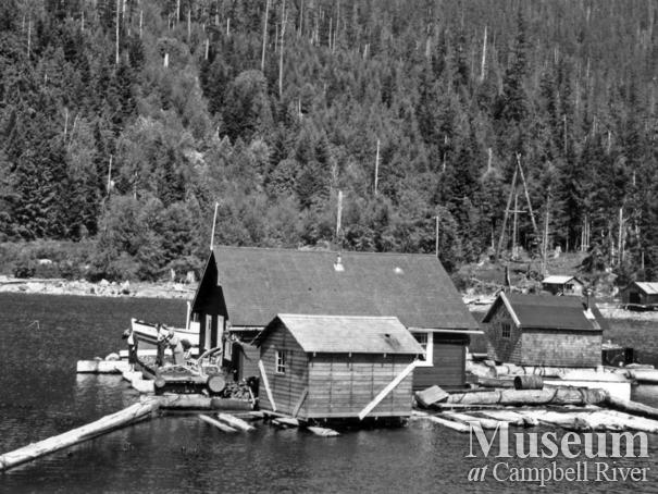 Percy Belsons float camp near Dent Island